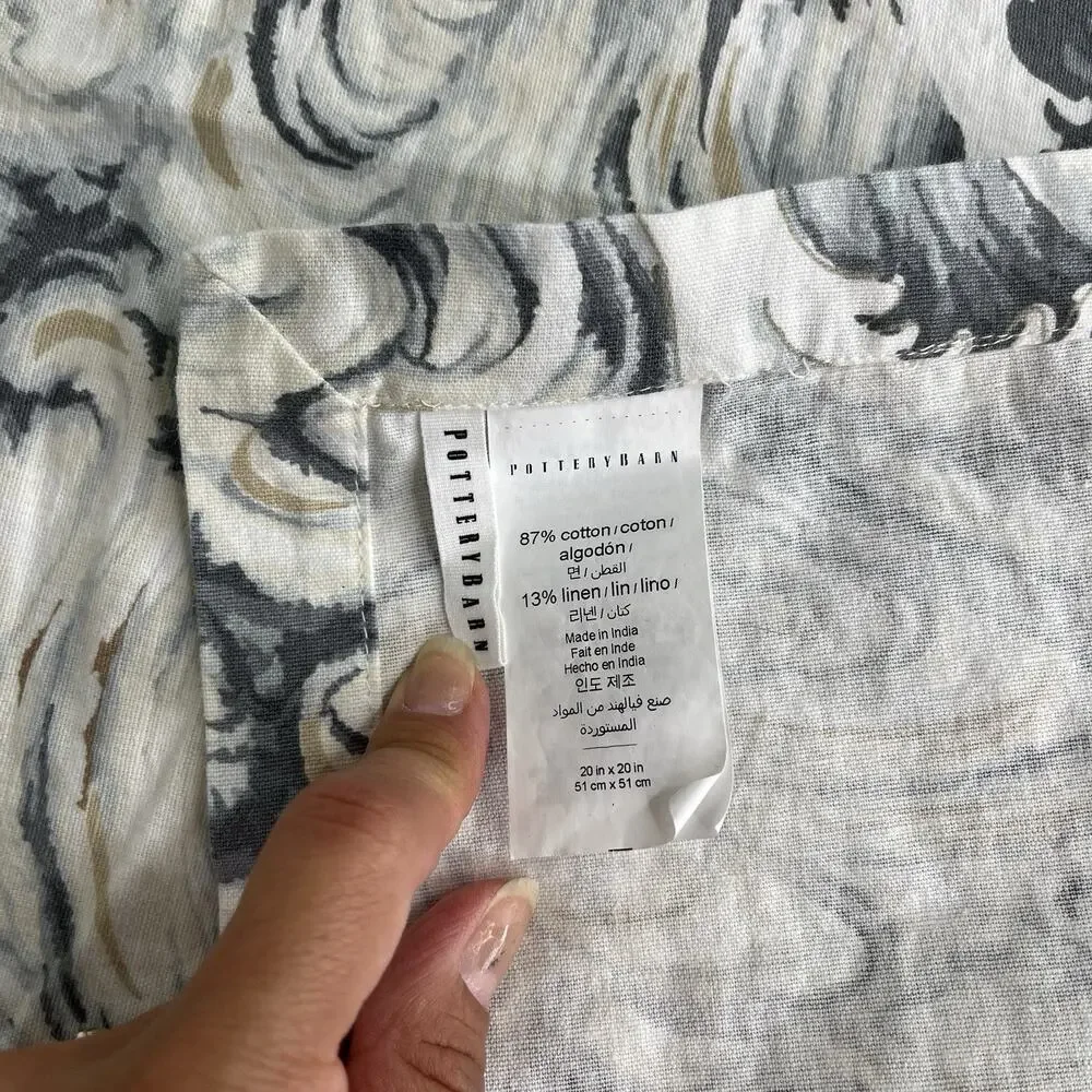 Pottery Barn cotton-linen marbled print napkins, set of 4, dinner, party, lunch.